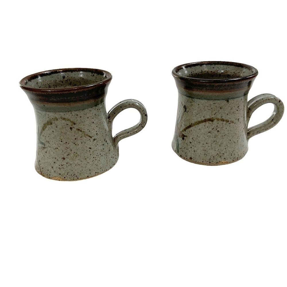 Set of 2 Studio Pottery mugs with handles . Artist Signed 12 ounce each - Picture 3 of 12